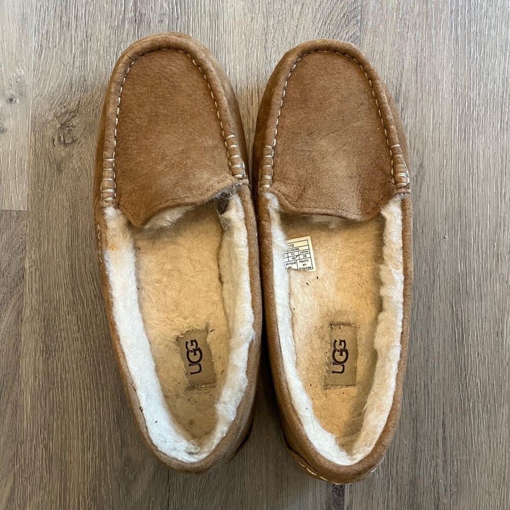 UGG Tan Ansley Moccasin Slippers | Women’s US Size 9 (Nine)